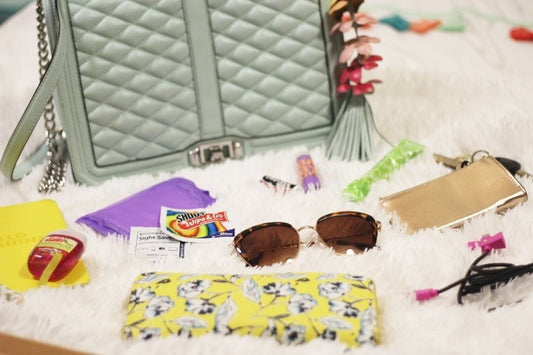 What’s In My Purse + Veeda Products